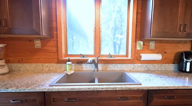 $779,000 | 9642 Highway 35, De Soto, WI 54624