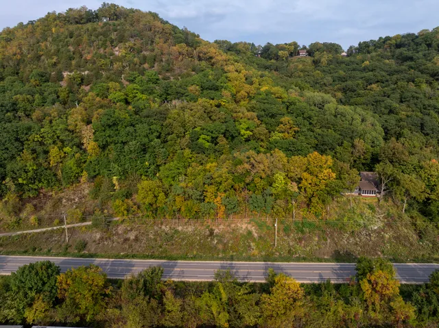 $779,000 | 9642 Highway 35, De Soto, WI 54624