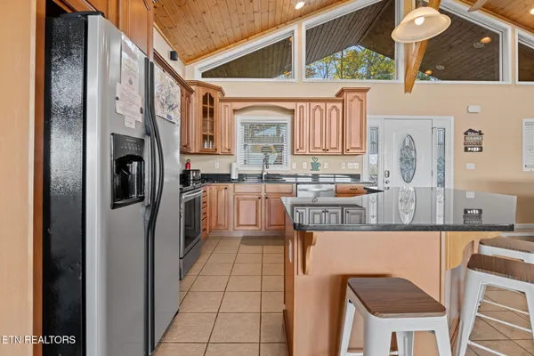 $899,900 | 1466 Deerfield Way, La Follette, TN 37766