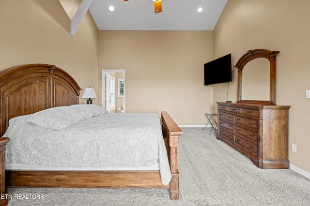 $899,900 | 1466 Deerfield Way, La Follette, TN 37766