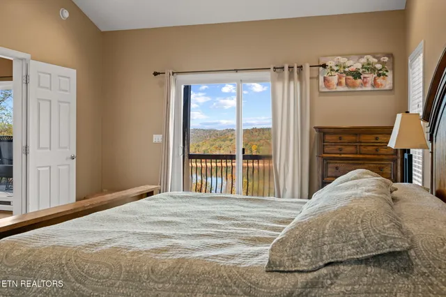 $899,900 | 1466 Deerfield Way, La Follette, TN 37766