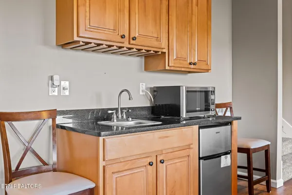 $899,900 | 1466 Deerfield Way, La Follette, TN 37766