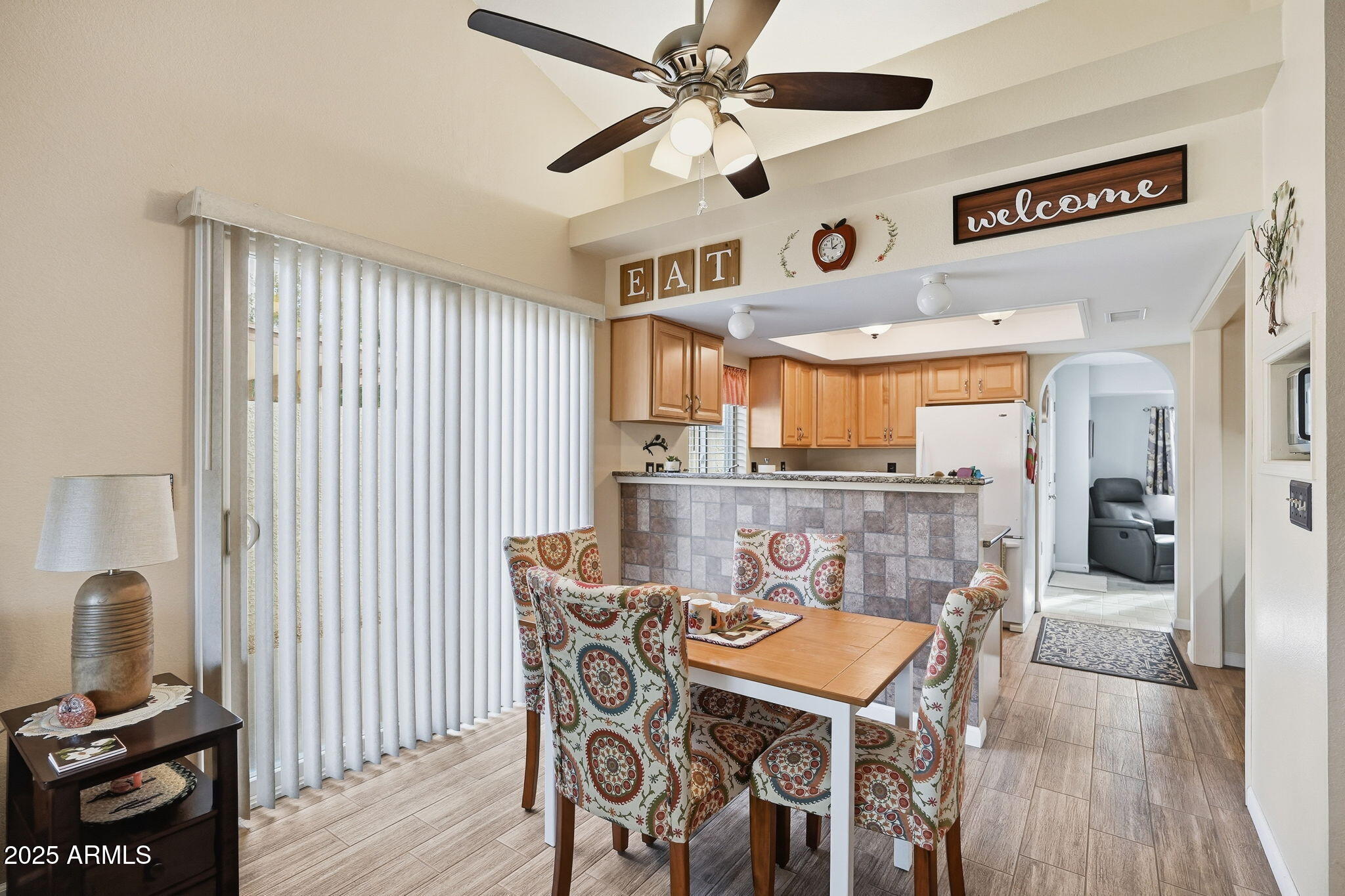 542 South Higley Road, Unit 90 Mesa, AZ 85206 - Photo 10 of 25 Dining