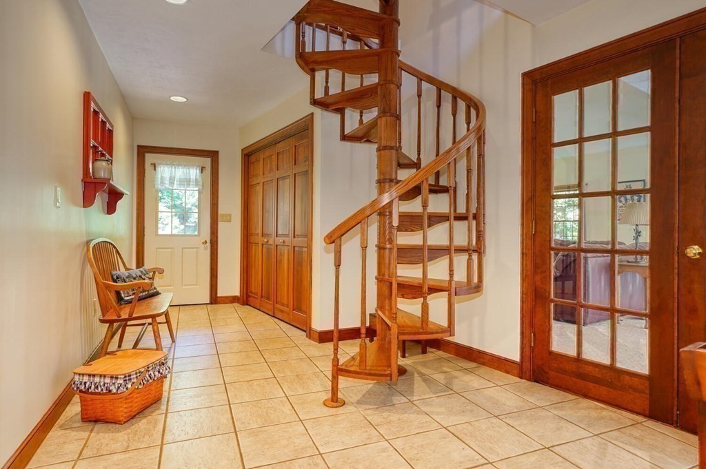 411 Robinson Road Boxborough, MA 01719 - Photo 31 of 41 Gallery Image 31