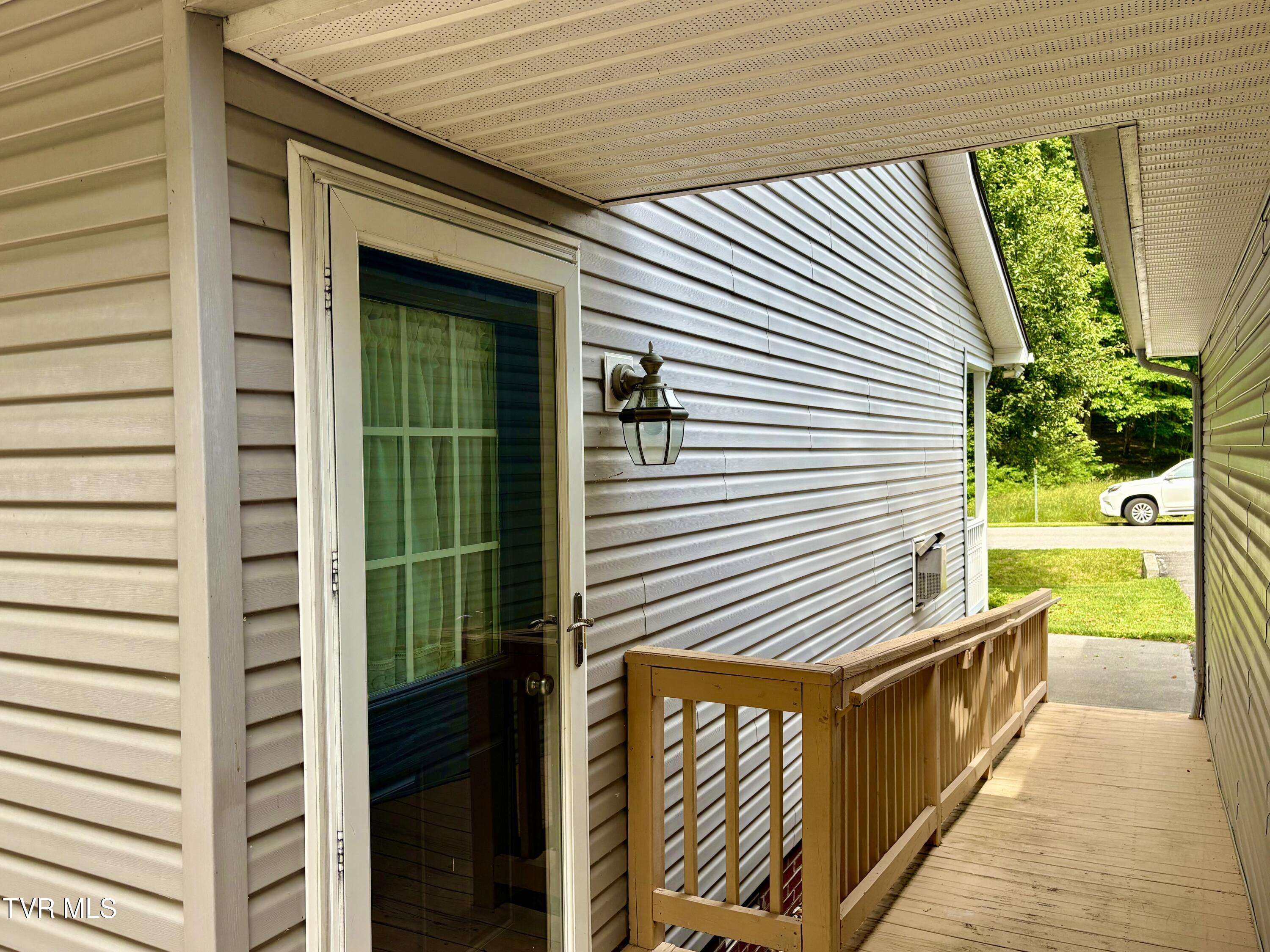 2251 Mountain Laurel Road Northeast Norton, VA 24273 - Photo 25 of 97 IMG_0631
