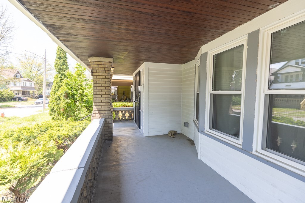 14221 Glenside Road Cleveland, OH 44110 - Photo 5 of 50
