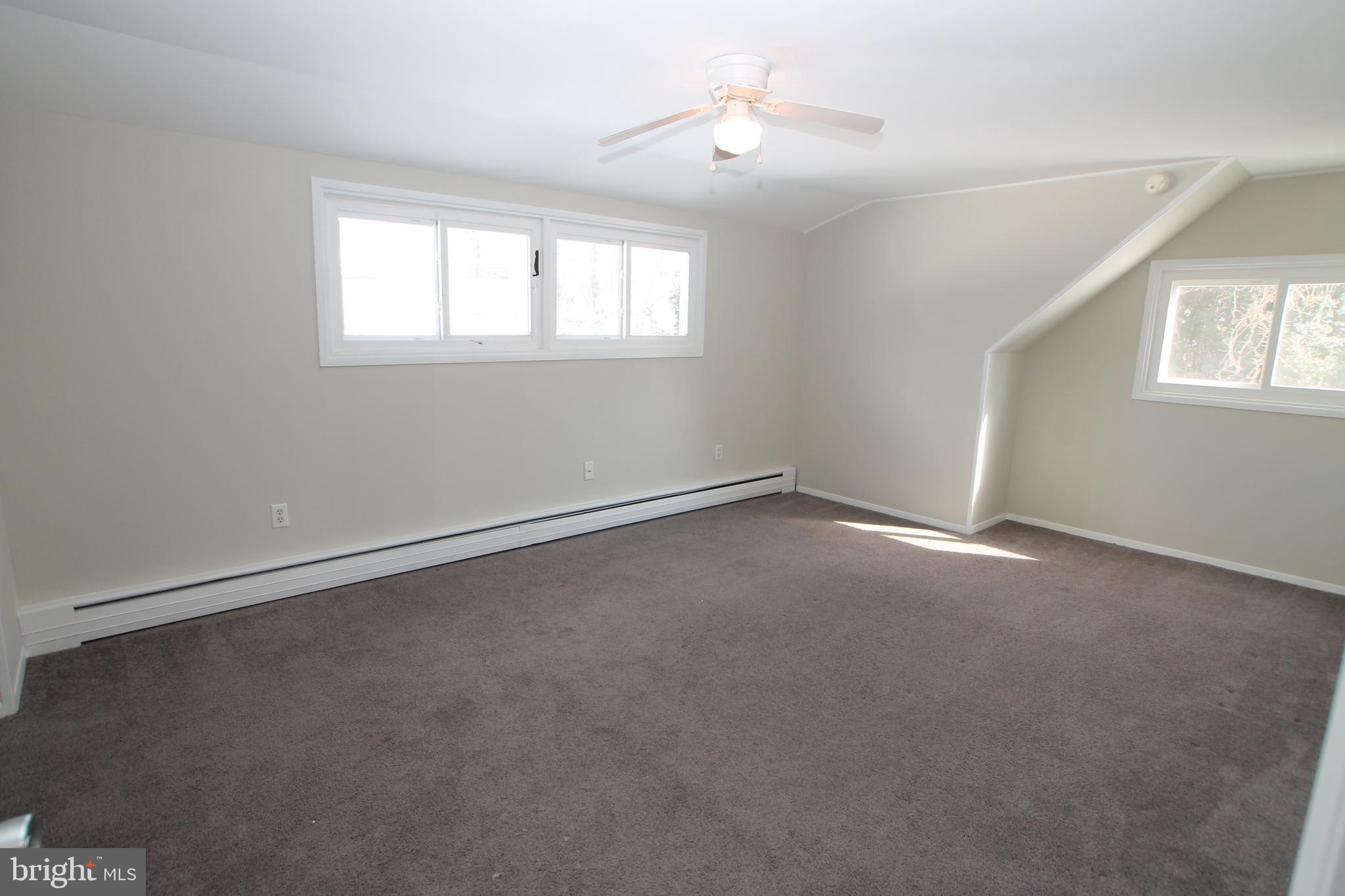 46 Harp Road Levittown, PA 19056 - Photo 16 of 28 Gallery Image 16