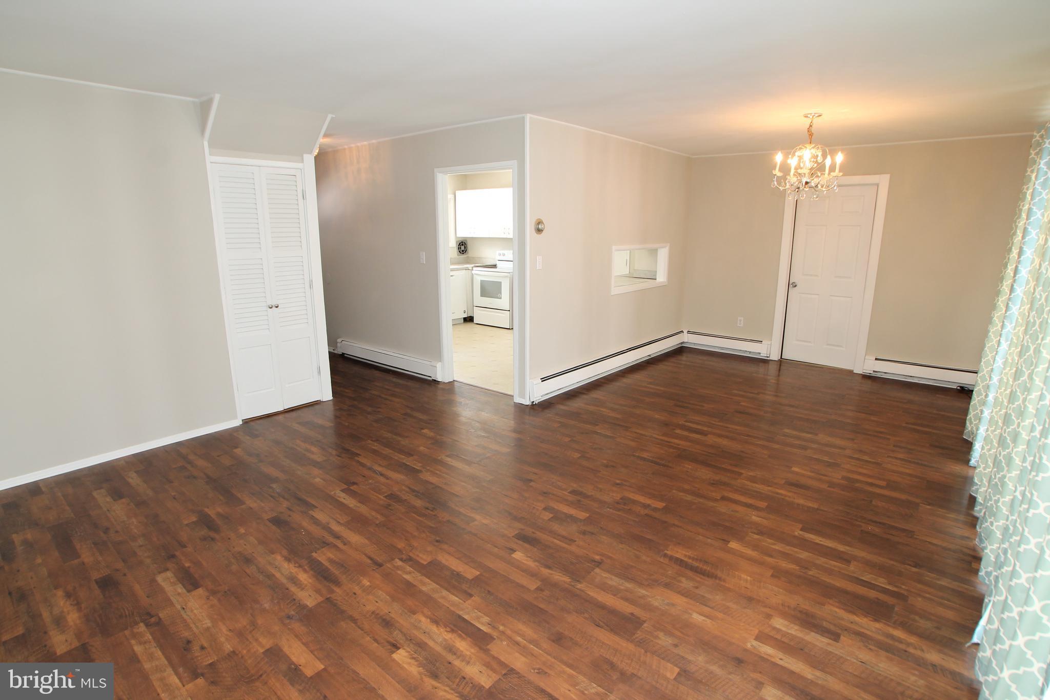 46 Harp Road Levittown, PA 19056 - Photo 4 of 28 Gallery Image 4
