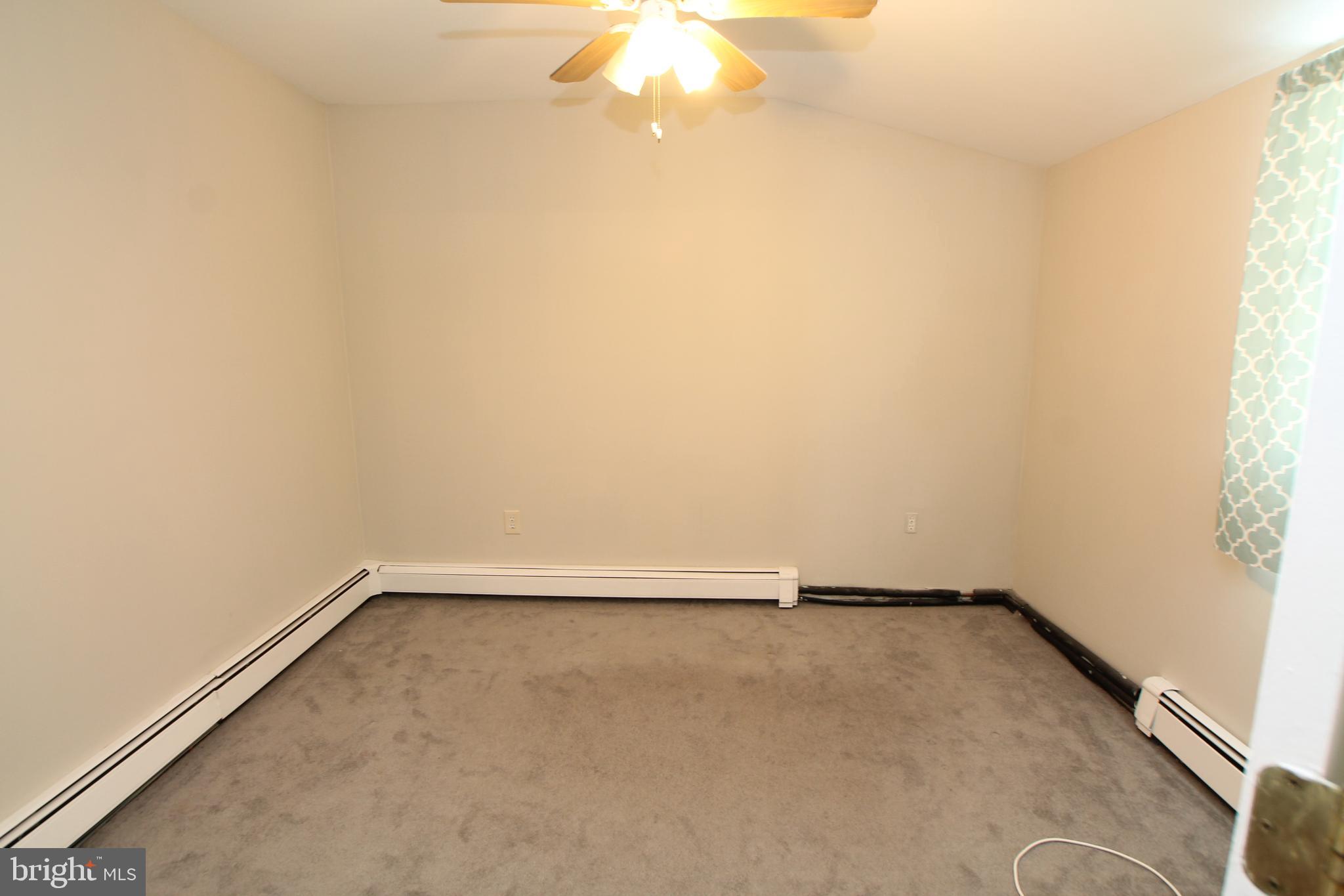46 Harp Road Levittown, PA 19056 - Photo 6 of 28 Gallery Image 6