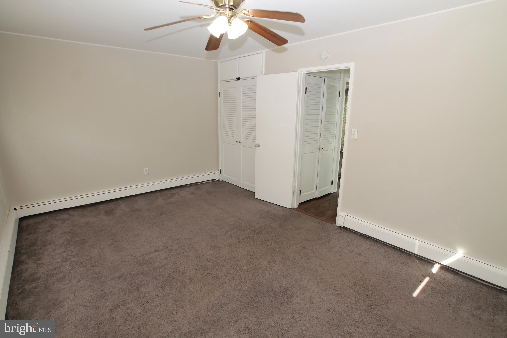 46 Harp Road Levittown, PA 19056 - Photo 8 of 28 Gallery Image 8