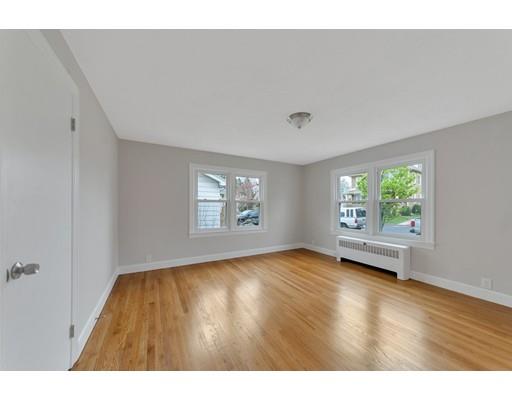 38 White Street Chicopee, MA 01013 - Photo 16 of 30