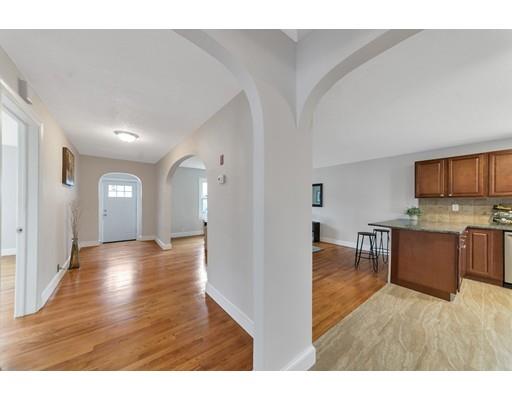 38 White Street Chicopee, MA 01013 - Photo 2 of 30