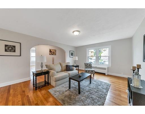 38 White Street Chicopee, MA 01013 - Photo 4 of 30
