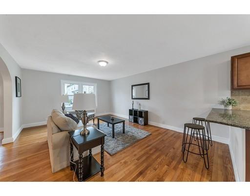 38 White Street Chicopee, MA 01013 - Photo 5 of 30