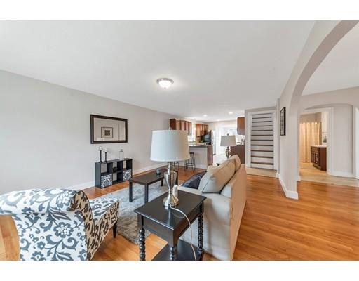 38 White Street Chicopee, MA 01013 - Photo 6 of 30