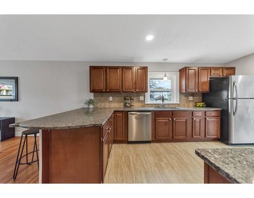 38 White Street Chicopee, MA 01013 - Photo 7 of 30