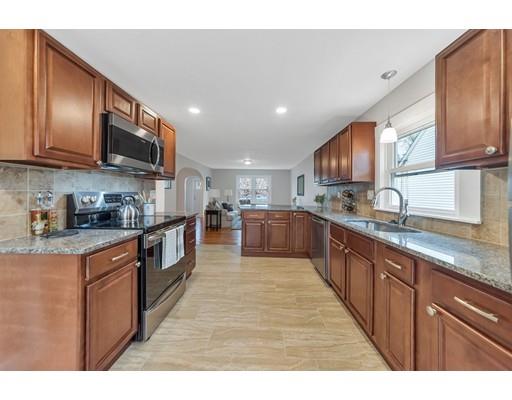 38 White Street Chicopee, MA 01013 - Photo 8 of 30