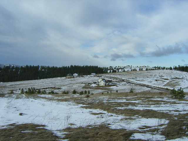 8000 South Jackson Road Mica, WA 99023 - Photo 2 of 7 Gallery Image 2