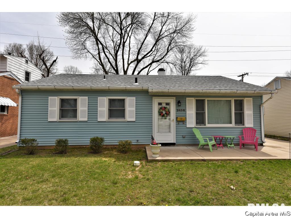 2436 East Wilshire Road Springfield, IL 62703 - Photo 1 of 35