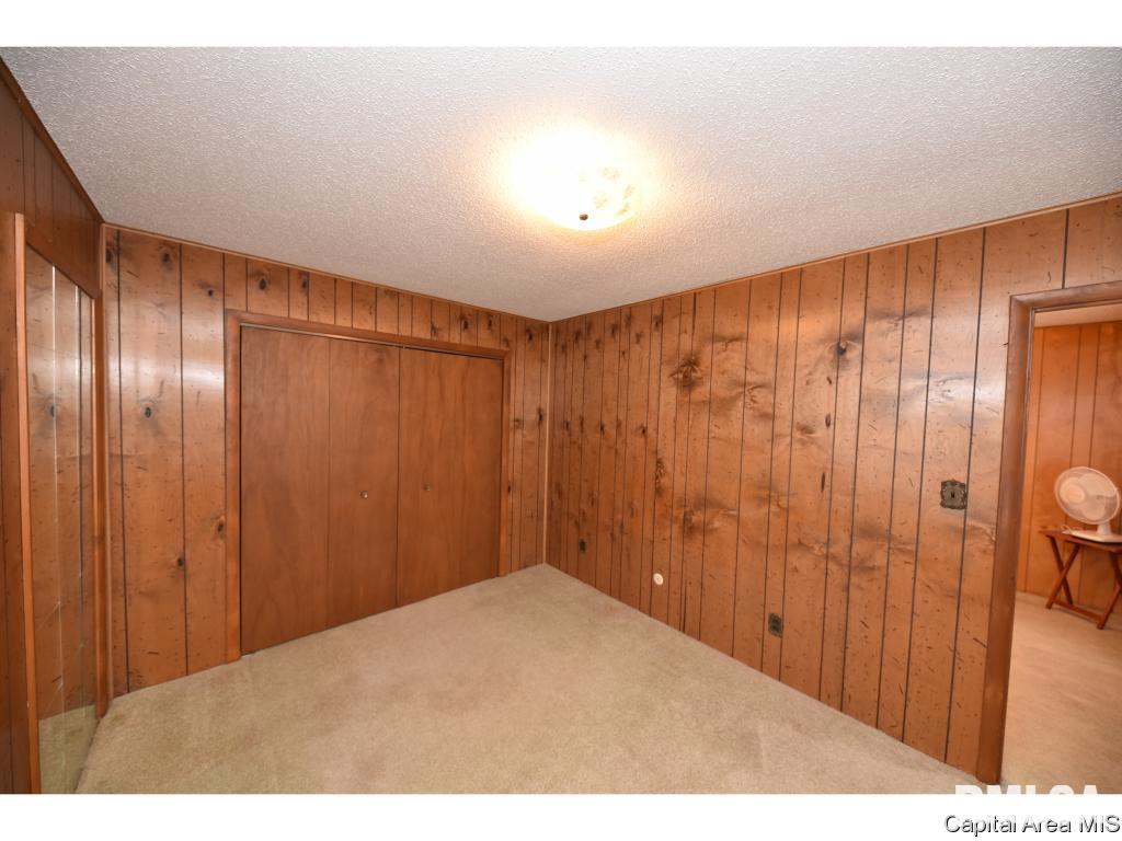 2436 East Wilshire Road Springfield, IL 62703 - Photo 17 of 35