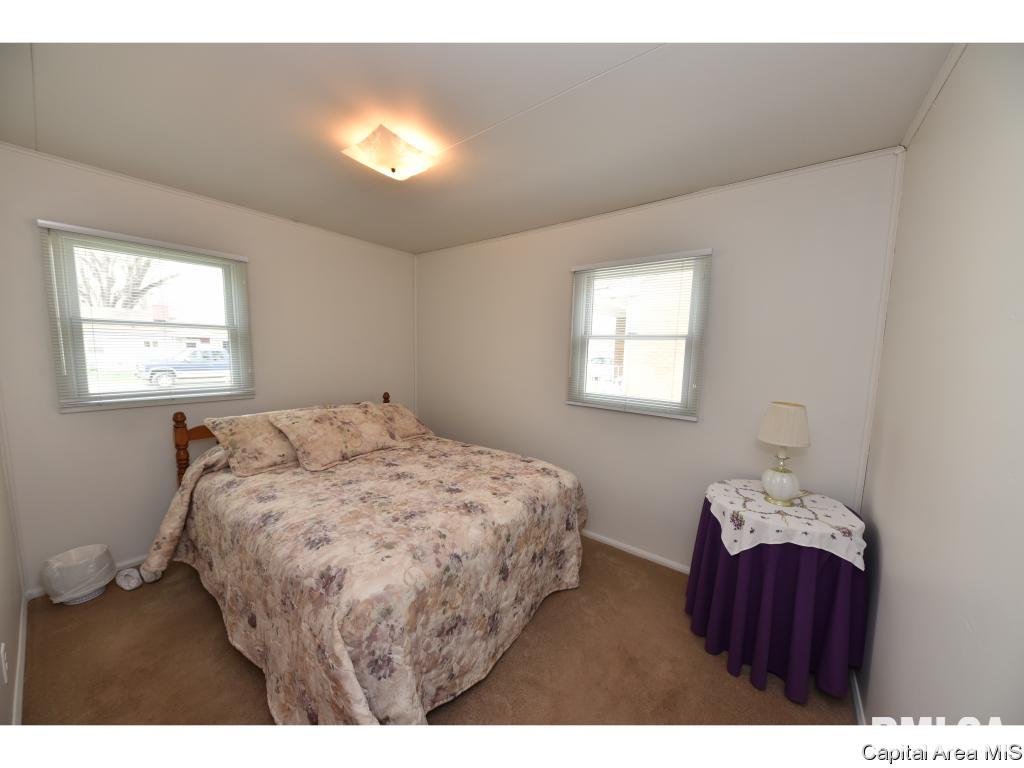 2436 East Wilshire Road Springfield, IL 62703 - Photo 22 of 35