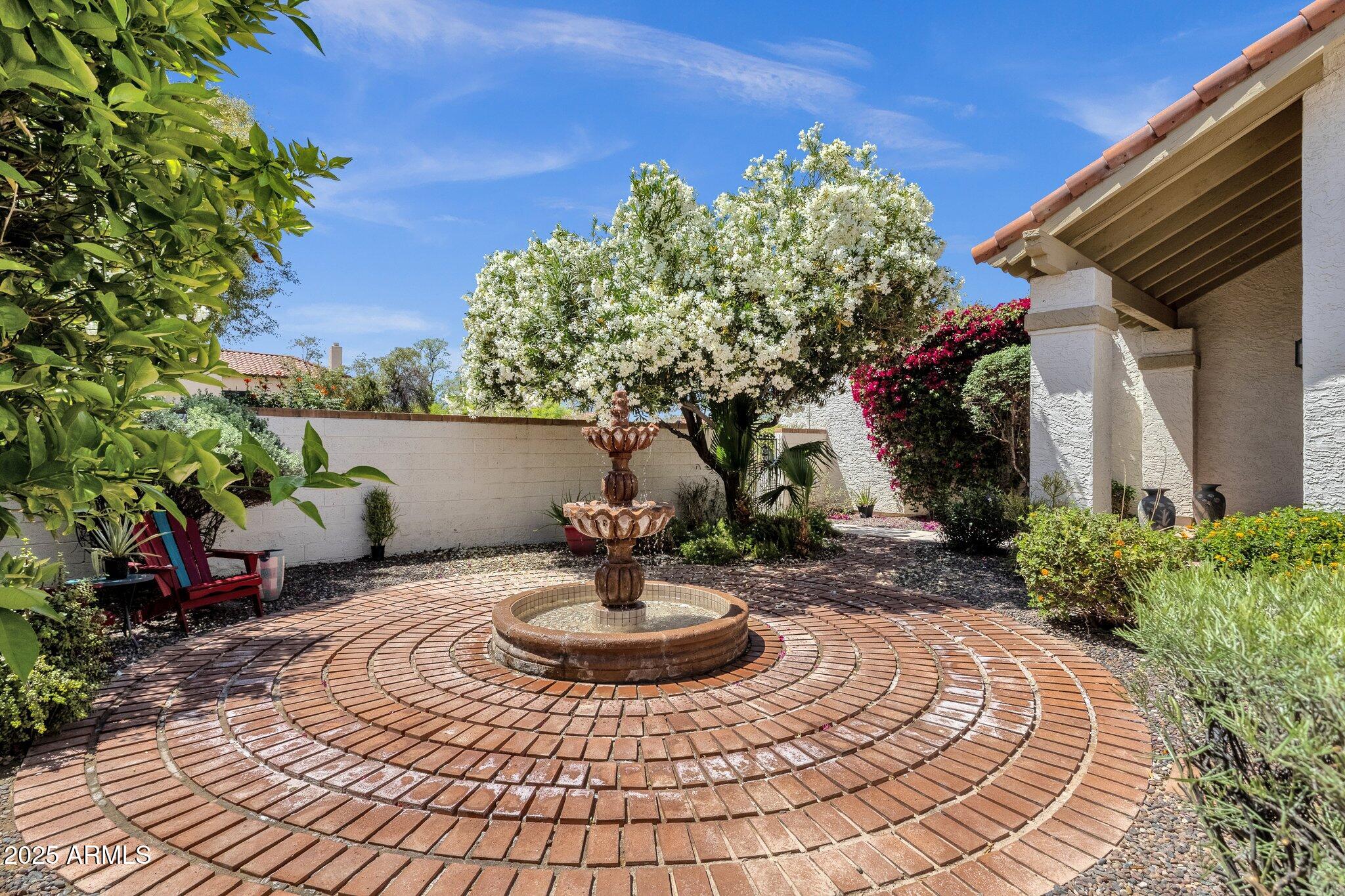 1978 East Carver Road Tempe, AZ 85284 - Photo 41 of 51 Fountain
