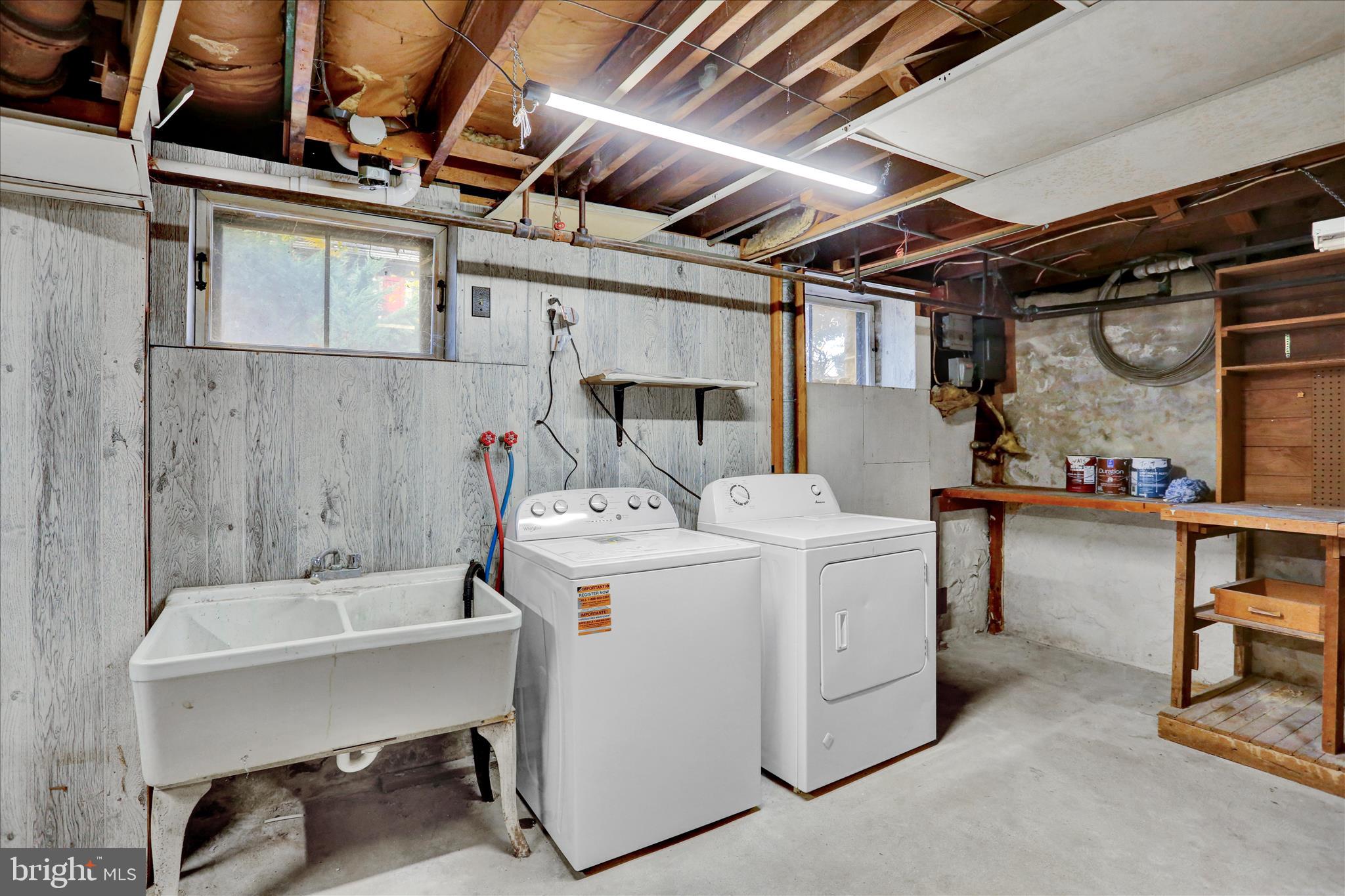 4710 Perkiomen Avenue Reading, PA 19606 - Photo 27 of 39 a utility room with dryer and washer