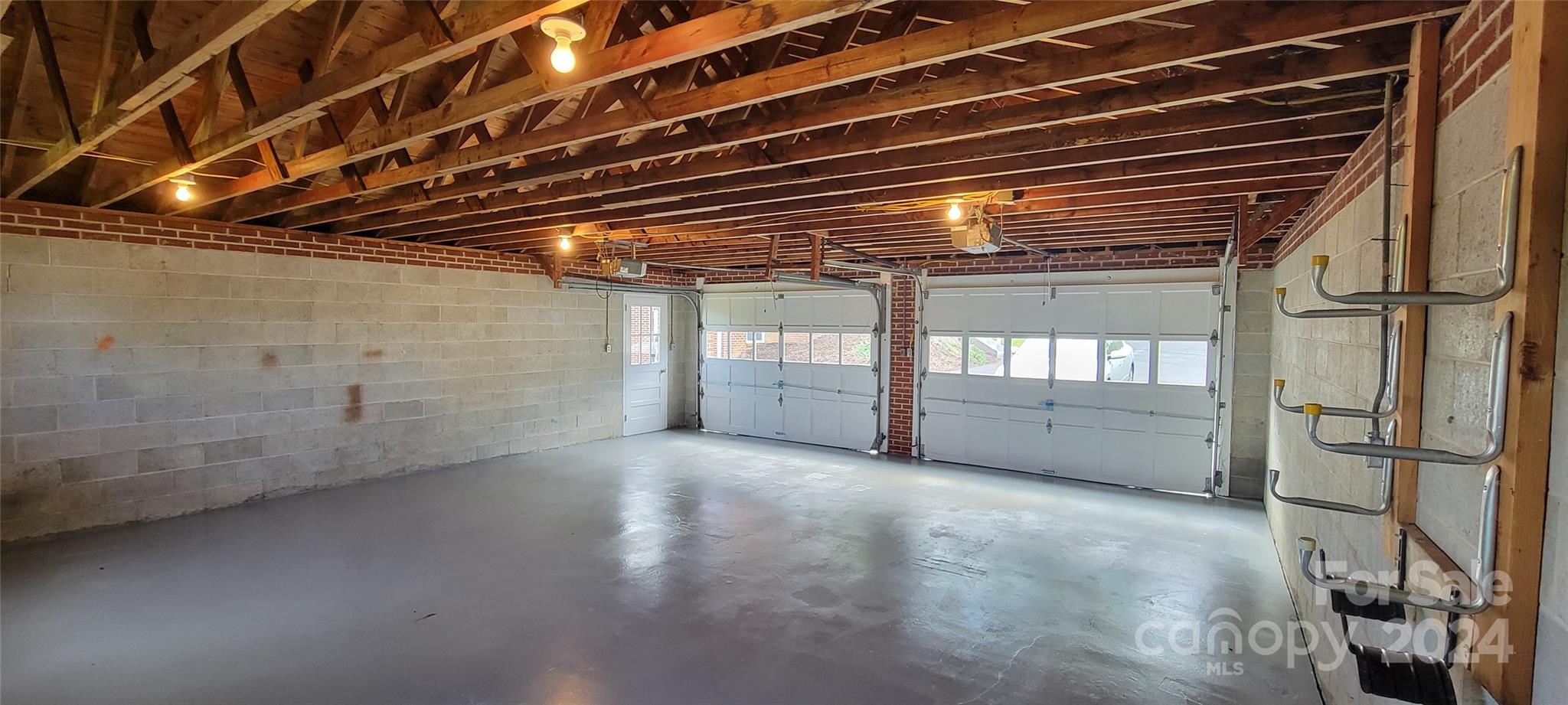 687 Ridge Road Hendersonville, NC 28792 - Photo 39 of 48 Gallery Image 39