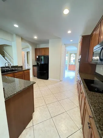 $5,950 | 19183 North Hibiscus Street, Unit 19183, Weston, FL 33332