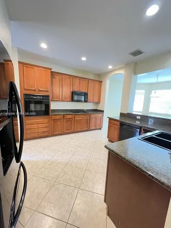 $5,950 | 19183 North Hibiscus Street, Unit 19183, Weston, FL 33332