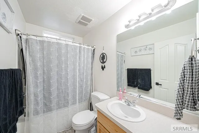 $415,000 | 3237 John Adams Parkway, Ammon, ID 83406