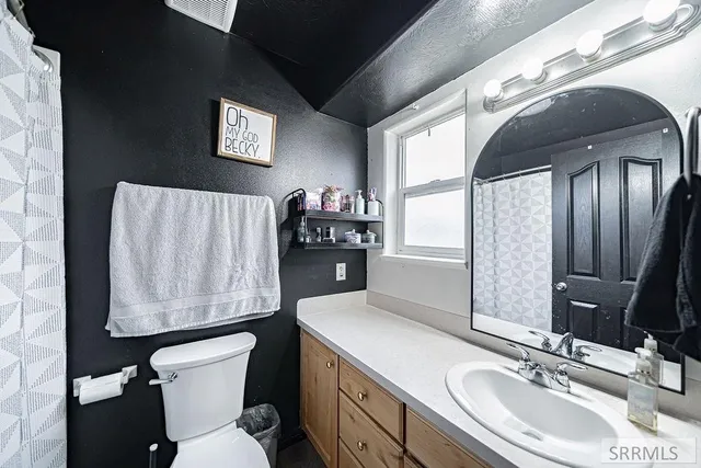 $415,000 | 3237 John Adams Parkway, Ammon, ID 83406