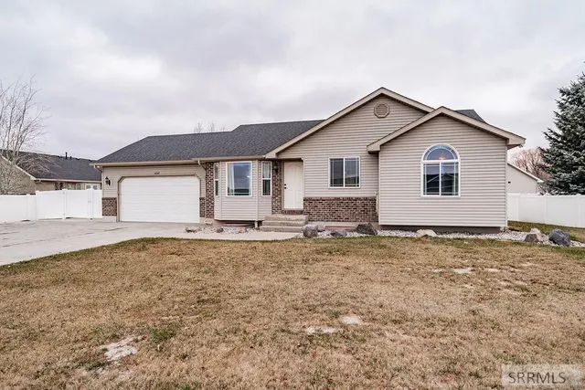 $415,000 | 3237 John Adams Parkway, Ammon, ID 83406
