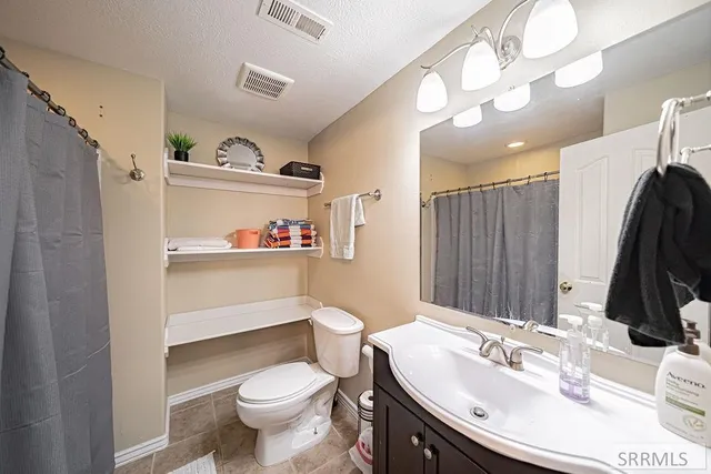 $415,000 | 3237 John Adams Parkway, Ammon, ID 83406