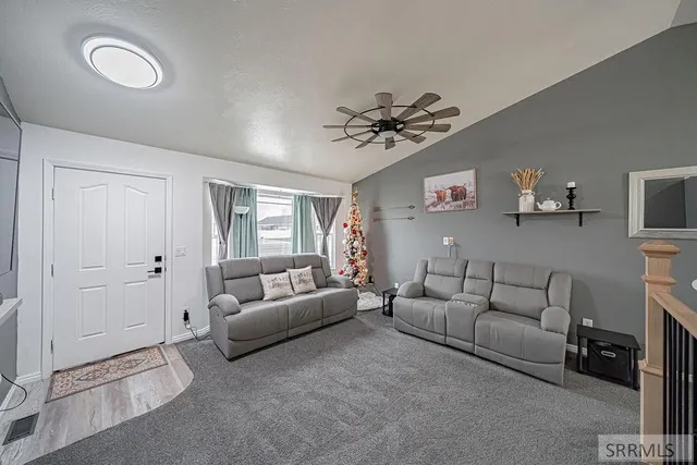 $415,000 | 3237 John Adams Parkway, Ammon, ID 83406