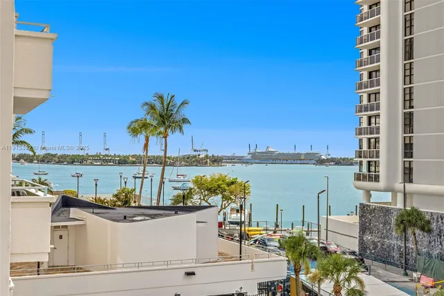 $9,000 | 11 Island Avenue, Unit 411, Miami Beach, FL 33139