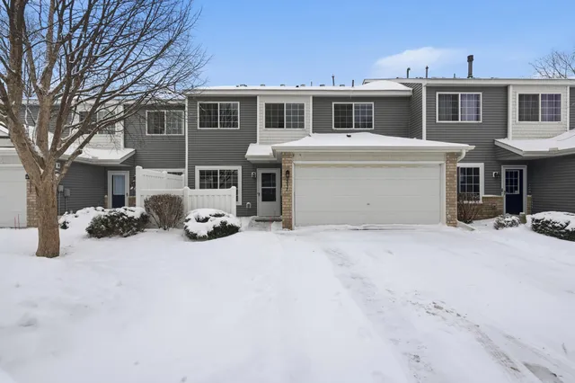 $259,900 | 2037 Gresham Avenue North, Oakdale, MN 55128