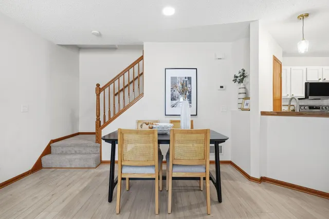 $259,900 | 2037 Gresham Avenue North, Oakdale, MN 55128