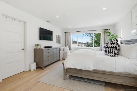 $2,949,999 | 835 Beryl Street, San Diego, CA 92109