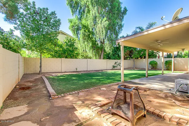 a view of a room with an empty space