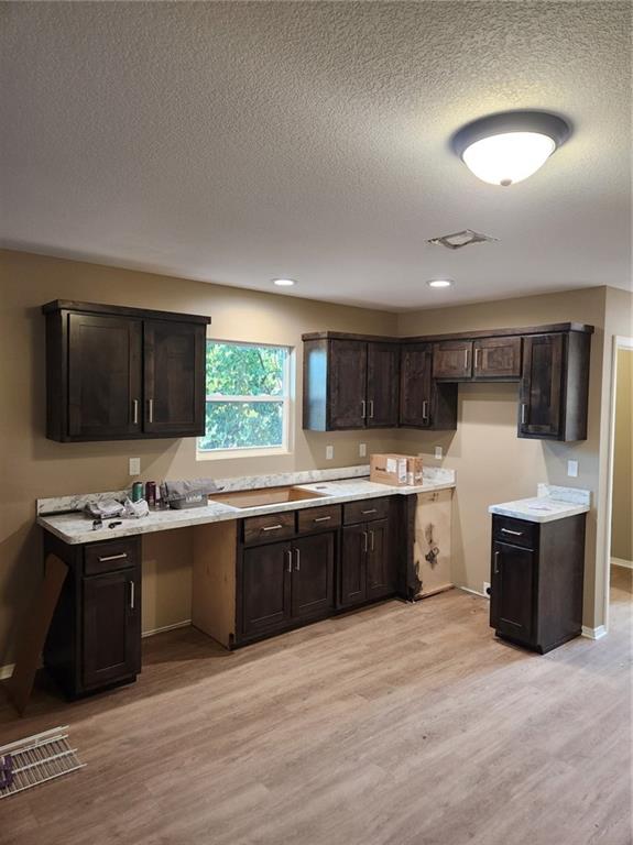 109 West Jefferson Street Pittsburg, KS 66762 - Photo 5 of 19