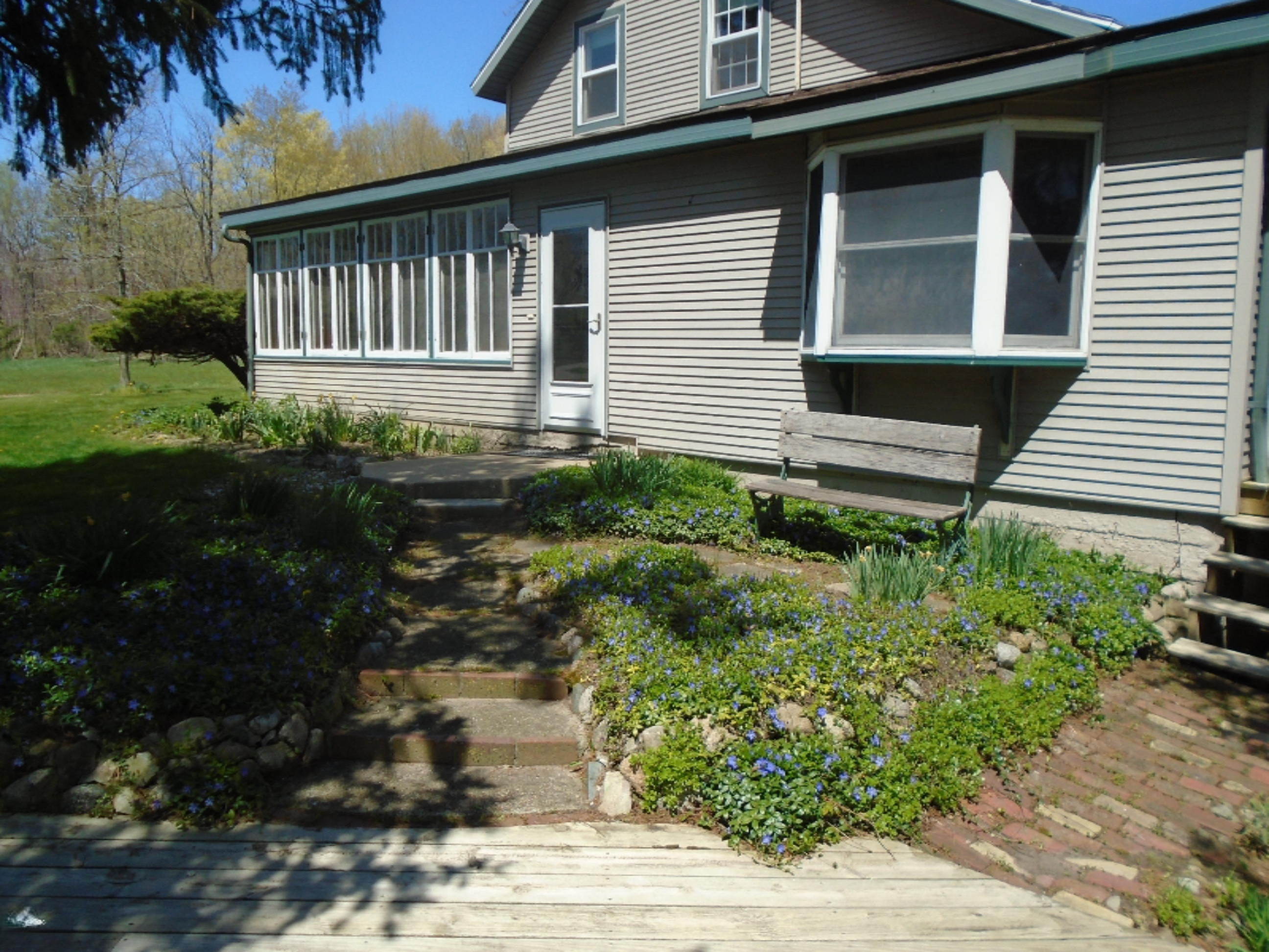 13713 Mill Road Three Oaks, MI 49128 - Photo 2 of 26 DSC00277