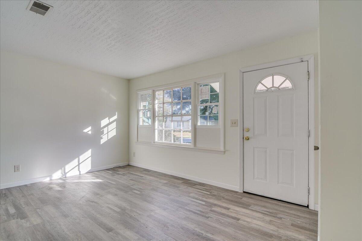 2301 Tudor Drive Augusta, GA 30906 - Photo 5 of 26 05-105
