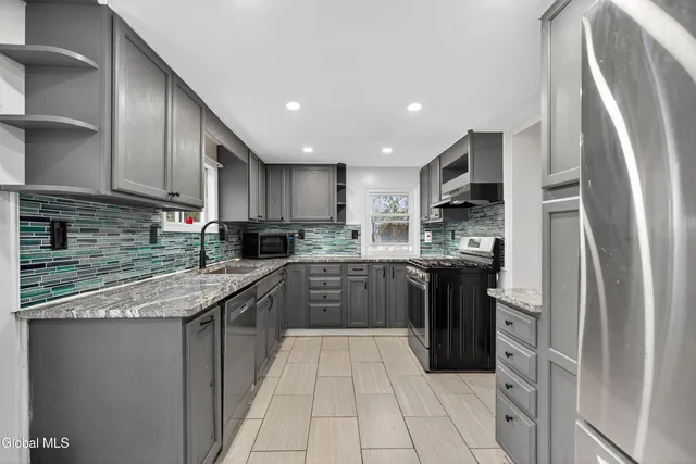 $340,000 | 27 Eastside Drive, Clifton Park, NY 12019