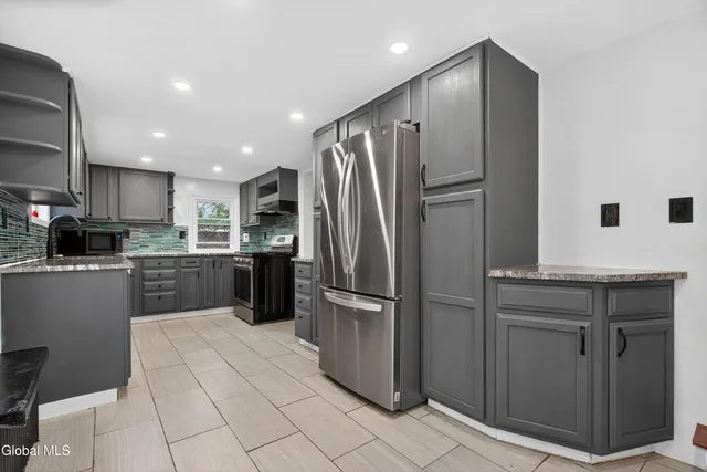 $340,000 | 27 Eastside Drive, Clifton Park, NY 12019