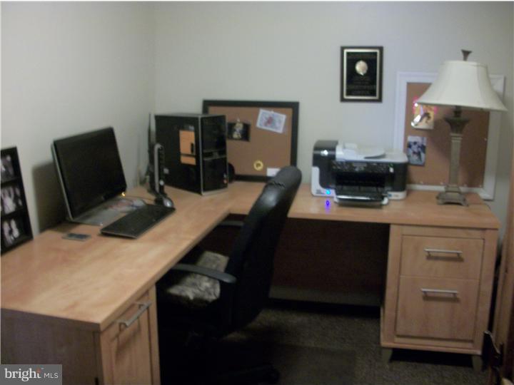989 Marian Road Warminster, PA 18974 - Photo 18 of 22 Office / Study