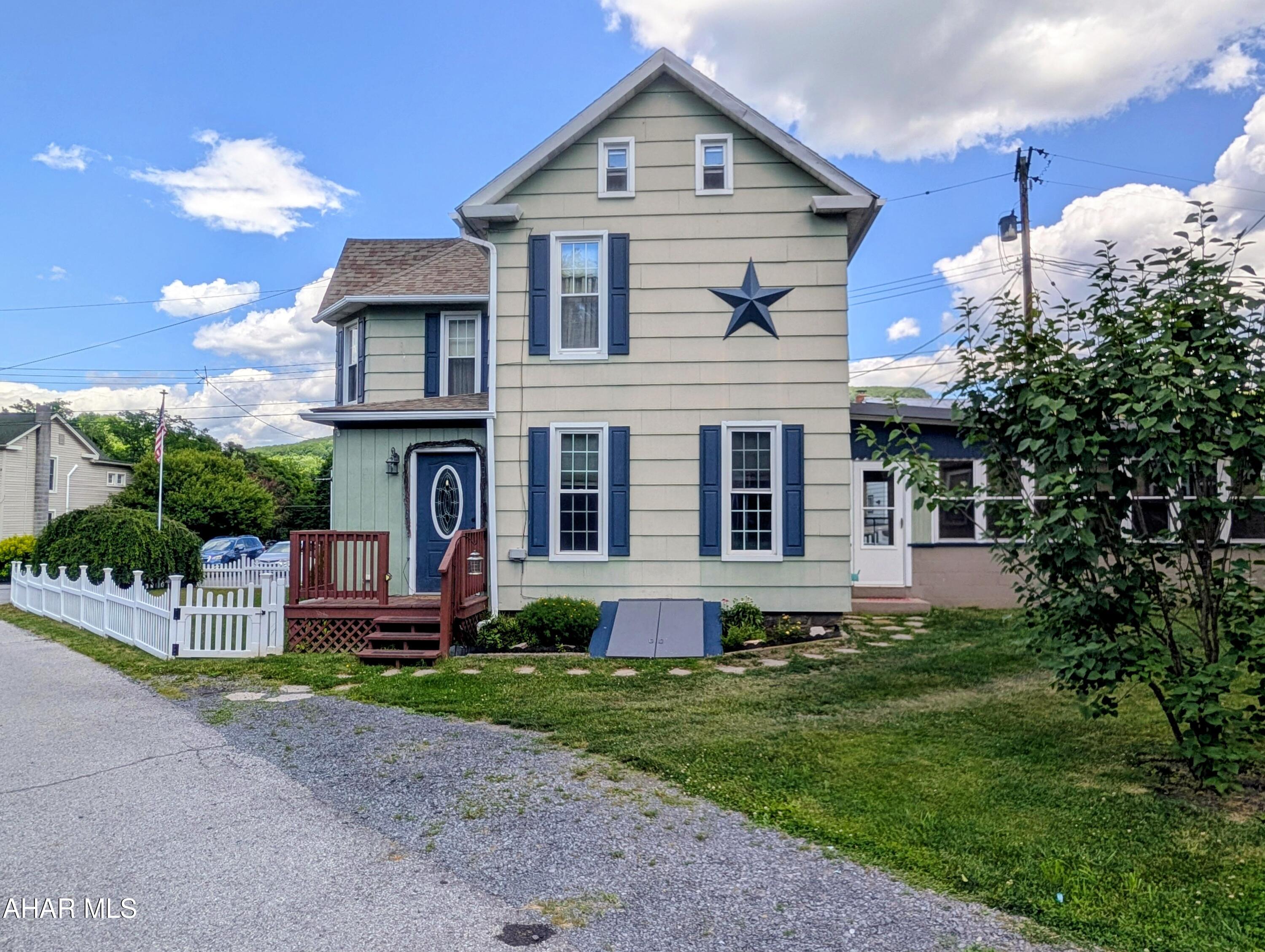 438 Grant Street Mapleton, PA 17052 - Photo 10 of 54
