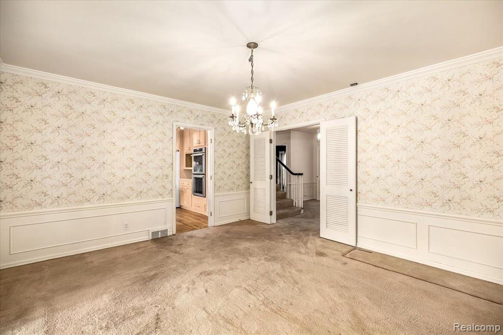 125 Stephens Road Grosse Pointe Farms, MI 48236 - Photo 11 of 50