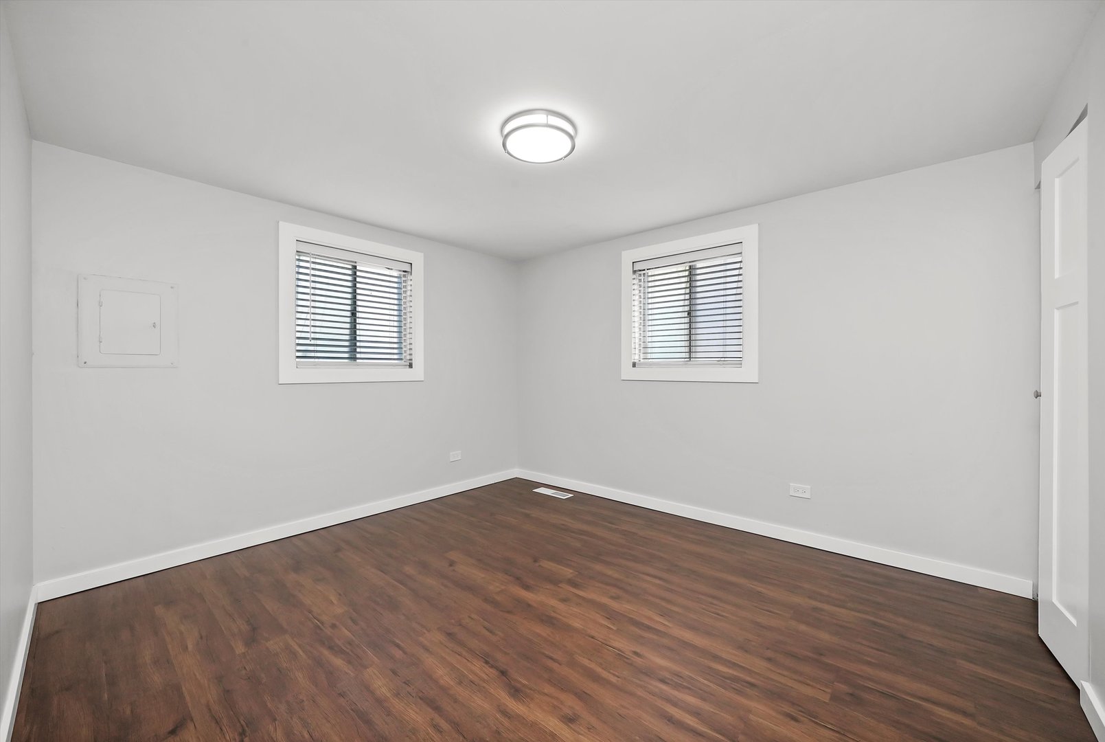 3224 Nelson Avenue Robbins, IL 60472 - Photo 11 of 34