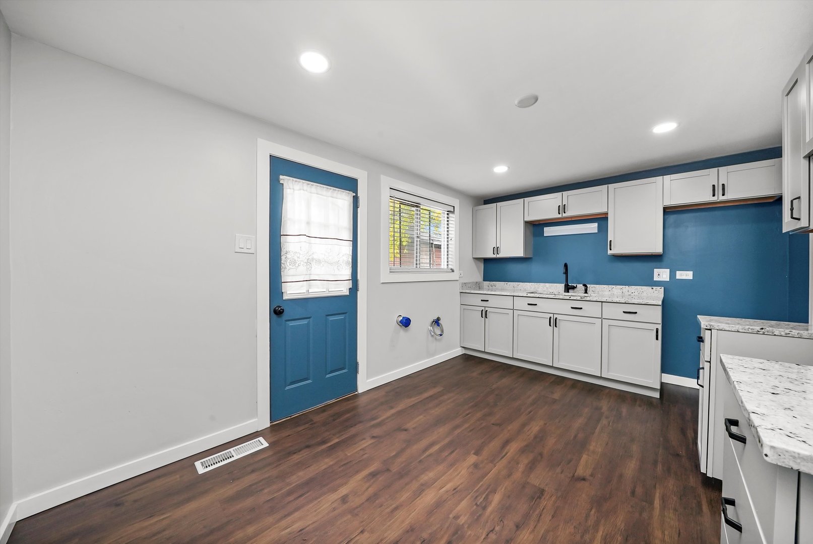 3224 Nelson Avenue Robbins, IL 60472 - Photo 18 of 34